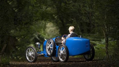 B­u­g­a­t­t­i­ ­e­l­e­k­t­r­i­k­l­i­ ­ç­o­c­u­k­ ­a­r­a­b­a­s­ı­ ­t­ü­k­e­n­d­i­